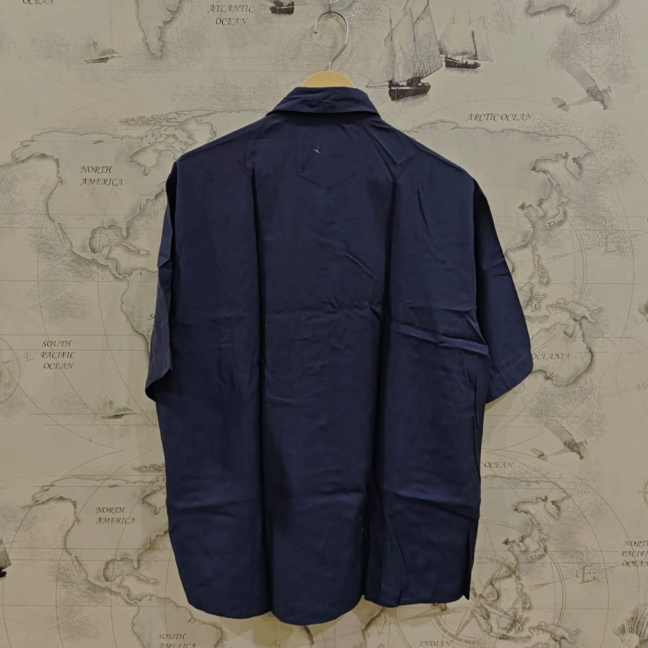 REVIEW SAMPLER Men's Shirt - Navy Blue (L)
