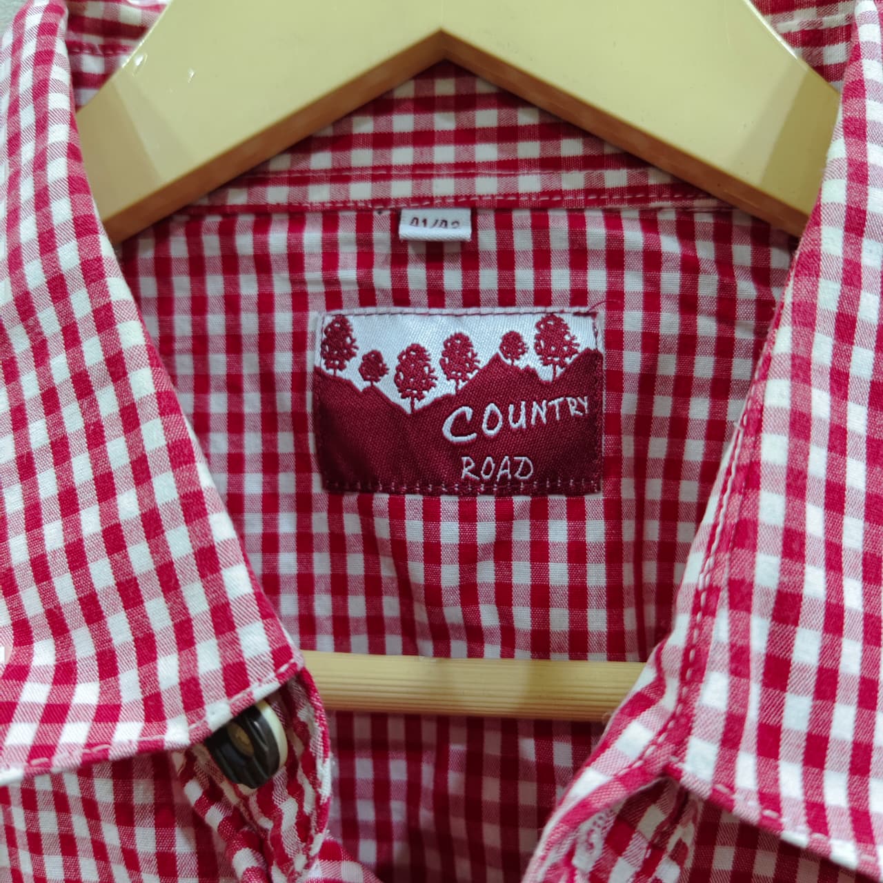 Country Road Men's Shirt - Red/Pink/White Checkered (XL)