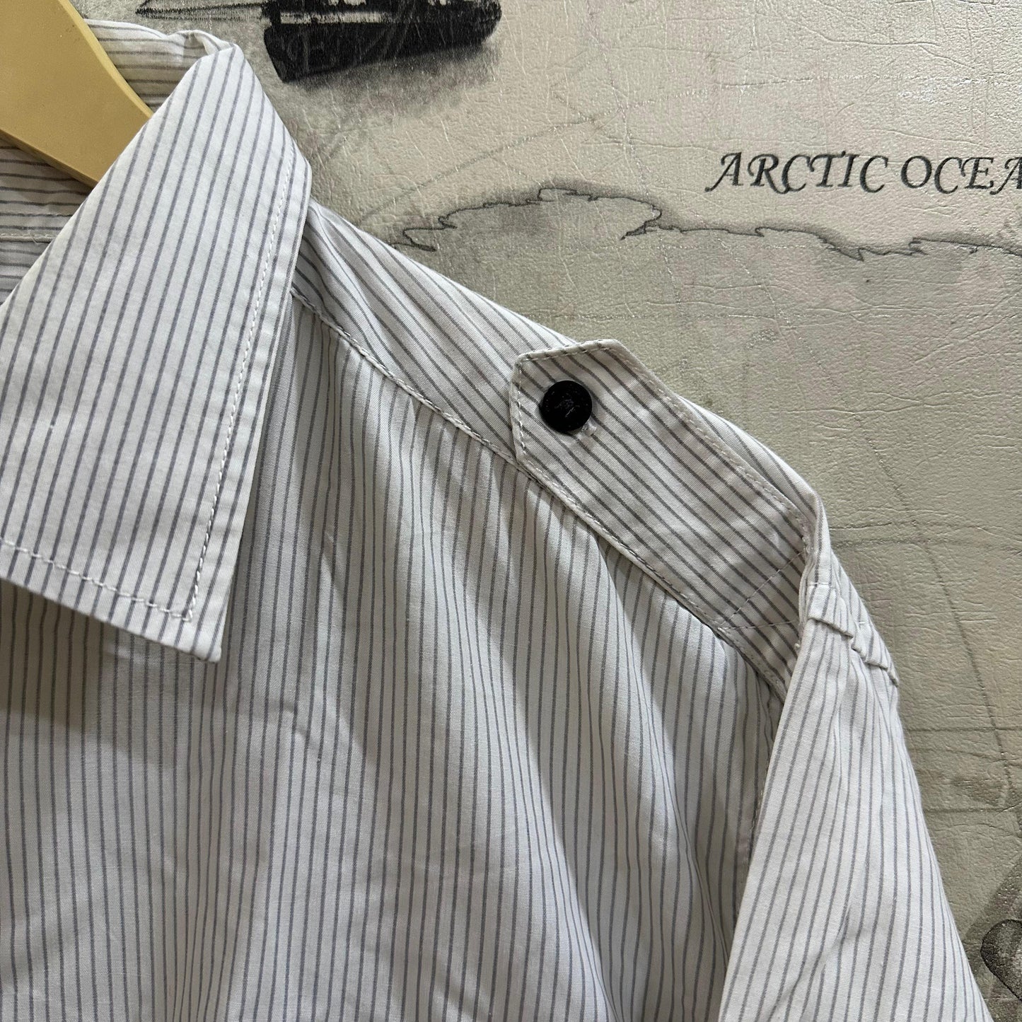 Angelo Litrico (by CANDA) Men's Shirt - White & Grey Stripped (L)