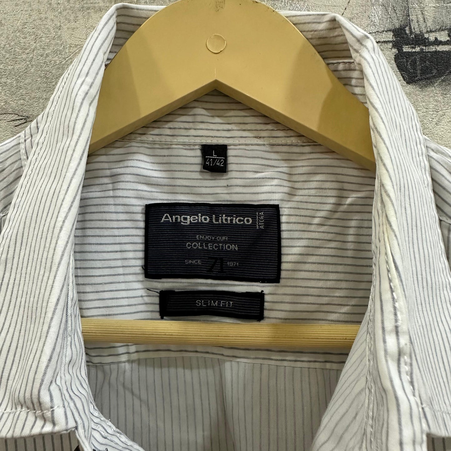 Angelo Litrico (by CANDA) Men's Shirt - White & Grey Stripped (L)