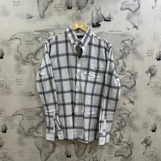 Men’s Shirt - White & Blue Checkered (L)